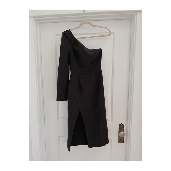 Lichi Dresses & Skirts - Lichi One Sleeve Asymmetrical Black Cocktail Dress